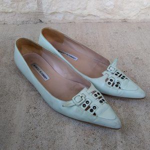 Size 9 (EU 39.5) Manolo Blahnik Mint Green Pointy Toe Leather Flats